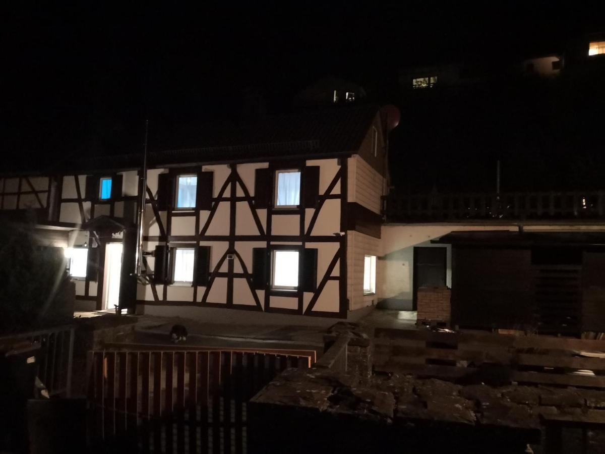 Haus Am Fluss Kall Exterior foto